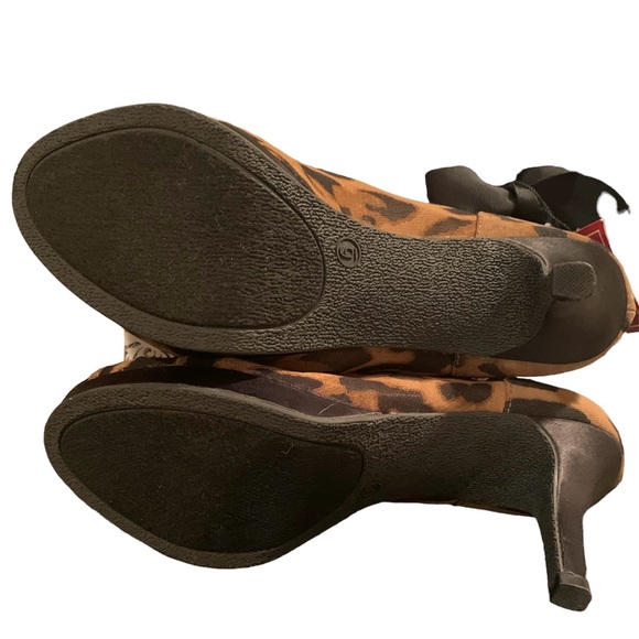 Woman’s Peep toe heels - Picture 5 of 6